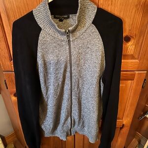 Banana Republic Black and Gray Sweater